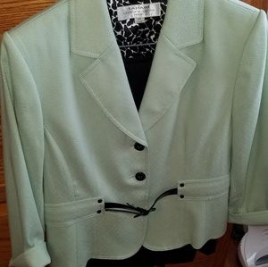 Beautiful Tahari suit